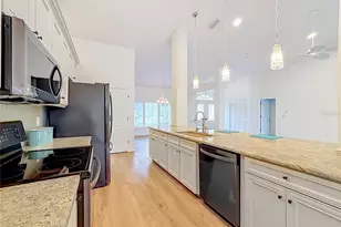 4415 Highland Oaks Cir, Sarasota, FL 34235 - Photo 19