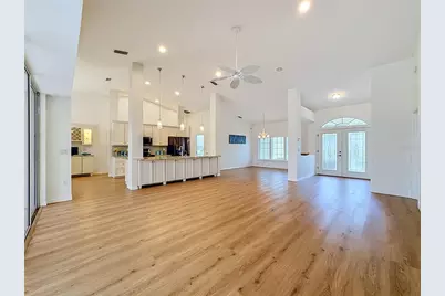 4415 Highland Oaks Circle, Sarasota, FL 34235 - Photo 13