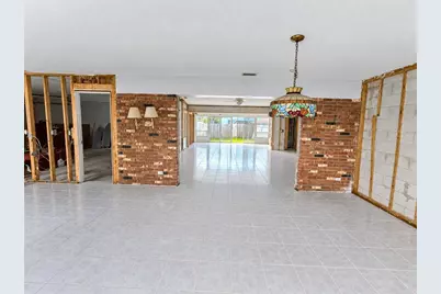 13401 1st Street E, Madeira Beach, FL 33708 - Photo 11