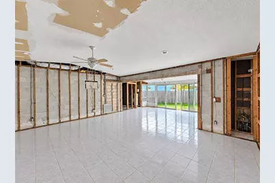 13401 1st Street E, Madeira Beach, FL 33708 - Photo 15
