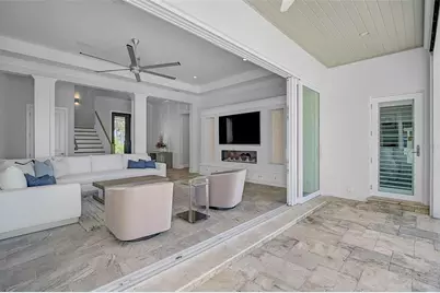 101 Seagull Lane, Sarasota, FL 34236 - Photo 9