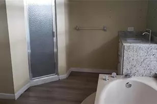 494 Lake of the Woods Dr, Venice, FL 34293 - Photo 21