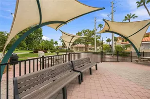 525 Manatee Ct, Venice, FL 34285 - Photo 37