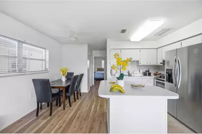 525 Manatee Court #10, Venice, FL 34285 - Photo 17