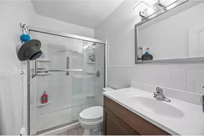 525 Manatee Court #10, Venice, FL 34285 - Photo 5