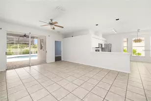 4942 78th St E, Bradenton, FL 34203 - Photo 9