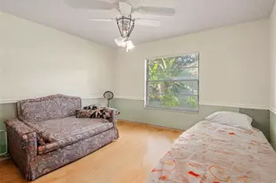 5031 Barrington Cir, Sarasota, FL 34234 - Photo 17