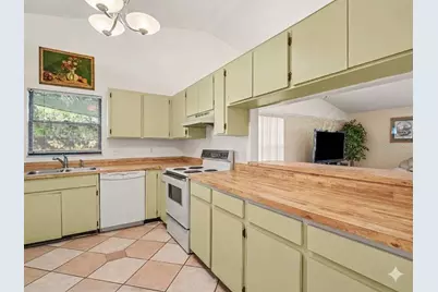 5031 Barrington Circle #601, Sarasota, FL 34234 - Photo 11