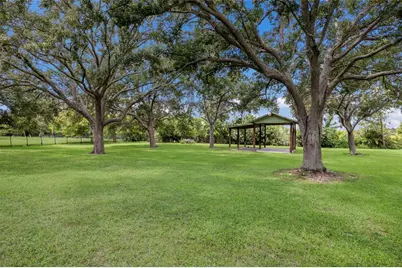 918 99th Street NW, Bradenton, FL 34209 - Photo 35