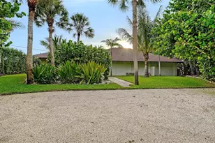 2417 Casey Key Rd, Nokomis, FL 34275 - Photo 5