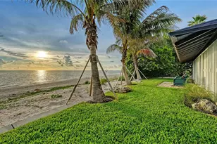 2417 Casey Key Rd, Nokomis, FL 34275 - Photo 9