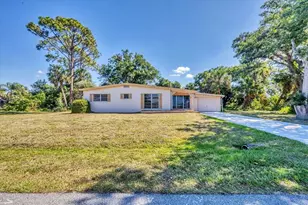 2538 Lakeshore Cir, Port Charlotte, FL 33952 - Photo 25