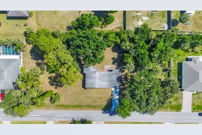 2538 Lakeshore Circle, Port Charlotte, FL 33952 - Photo 5