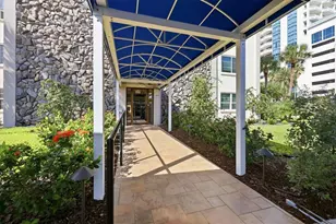800 Benjamin Franklin Dr, Sarasota, FL 34236 - Photo 23