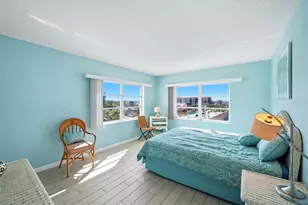 800 Benjamin Franklin Dr, Sarasota, FL 34236 - Photo 13