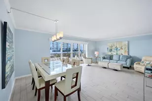 800 Benjamin Franklin Dr, Sarasota, FL 34236 - Photo 9