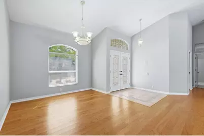 8404 Misty Morning Court, Lakewood Ranch, FL 34202 - Photo 11