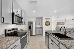 10137 Charlotte Dr., Parrish, FL 34219 - Photo 13
