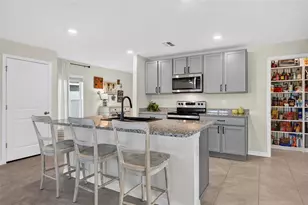 10137 Charlotte Dr., Parrish, FL 34219 - Photo 7