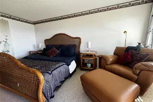 1155 Edgewater Cir, Bradenton, FL 34209 - Photo 23