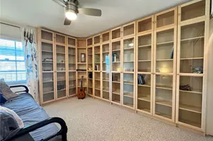 1155 Edgewater Cir, Bradenton, FL 34209 - Photo 29