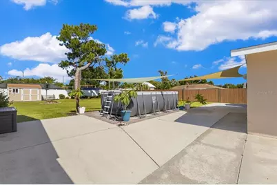 5715 29th Avenue Drive E, Bradenton, FL 34208 - Photo 13