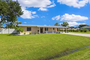 5715 29th Ave Dr E, Bradenton, FL 34208 - Photo 5