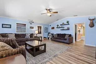 5715 29th Ave Dr E, Bradenton, FL 34208 - Photo 49