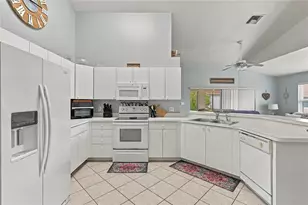 3013 Live Oak Ln, Palmetto, FL 34221 - Photo 11