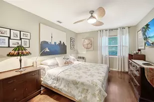 5211 Inverness Dr, Sarasota, FL 34243 - Photo 19