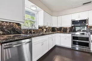 651 Avenida Del Norte, Sarasota, FL 34242 - Photo 11