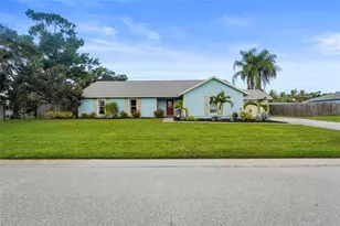 2112 S Brink Ave, Sarasota, FL 34239 - Photo 13