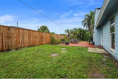 2112 S Brink Avenue, Sarasota, FL 34239 - Photo 37