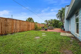 2112 S Brink Ave, Sarasota, FL 34239 - Photo 37