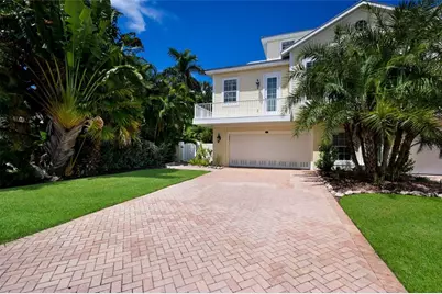 310 63rd St, Bradenton Beach, FL 34217 - Photo 3