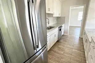 3101 13th Ave W, Bradenton, FL 34205 - Photo 3