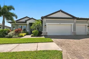 6285 Rivo Lks Blvd, Sarasota, FL 34241 - Photo 3