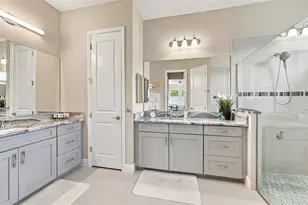 6285 Rivo Lks Blvd, Sarasota, FL 34241 - Photo 17