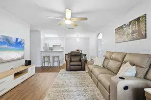 8926 Manor Loop, Bradenton, FL 34202 - Photo 3
