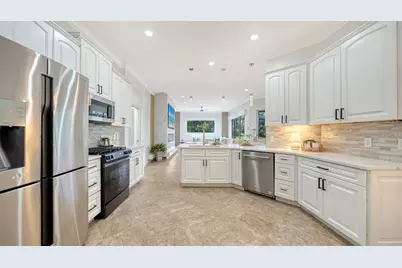 14250 Sundial Place, Lakewood Ranch, FL 34202 - Photo 5