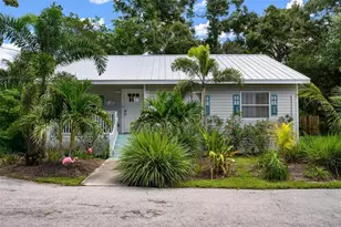 3476 Winton Ave, Sarasota, FL 34234 - Photo 3