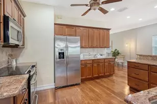 1789 Loma Linda St, Sarasota, FL 34239 - Photo 15