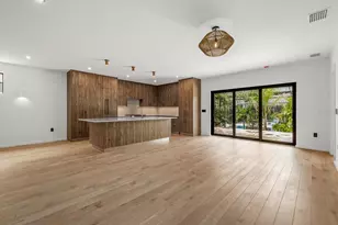 1675 5th St, Sarasota, FL 34236 - Photo 15