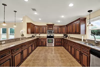 17403 Estes Road, Lutz, FL 33548 - Photo 7