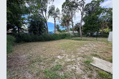 312 60th Avenue Drive W #A, Bradenton, FL 34207 - Photo 3
