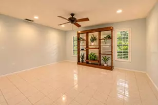 3721 Aster Dr, Sarasota, FL 34233 - Photo 19