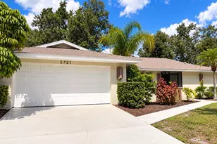 3721 Aster Dr, Sarasota, FL 34233 - Photo 1