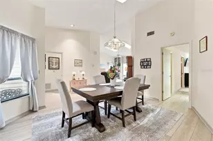 3871 Wilshire Cir W, Sarasota, FL 34238 - Photo 7