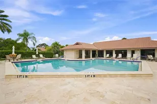 3871 Wilshire Cir W, Sarasota, FL 34238 - Photo 45