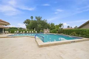 3871 Wilshire Cir W, Sarasota, FL 34238 - Photo 47
